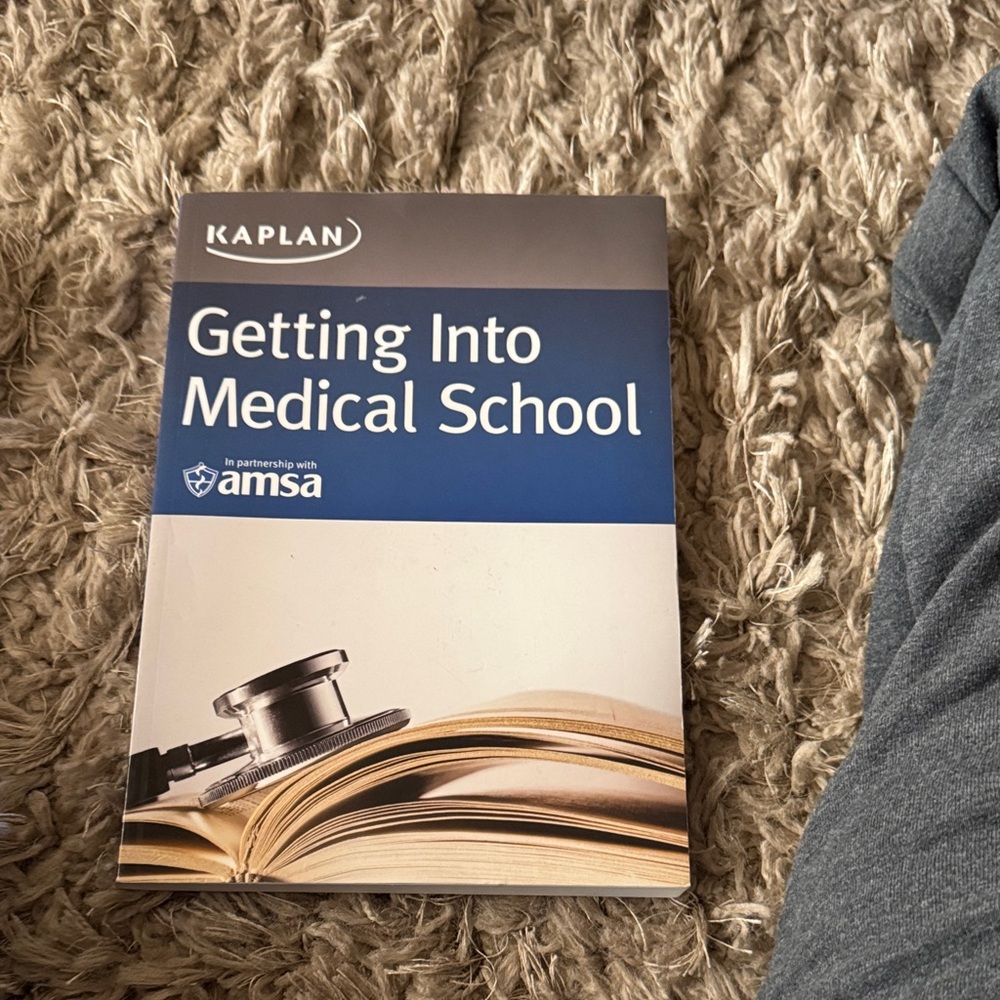 Kaplan Medical School Guide with Blue and White Cover